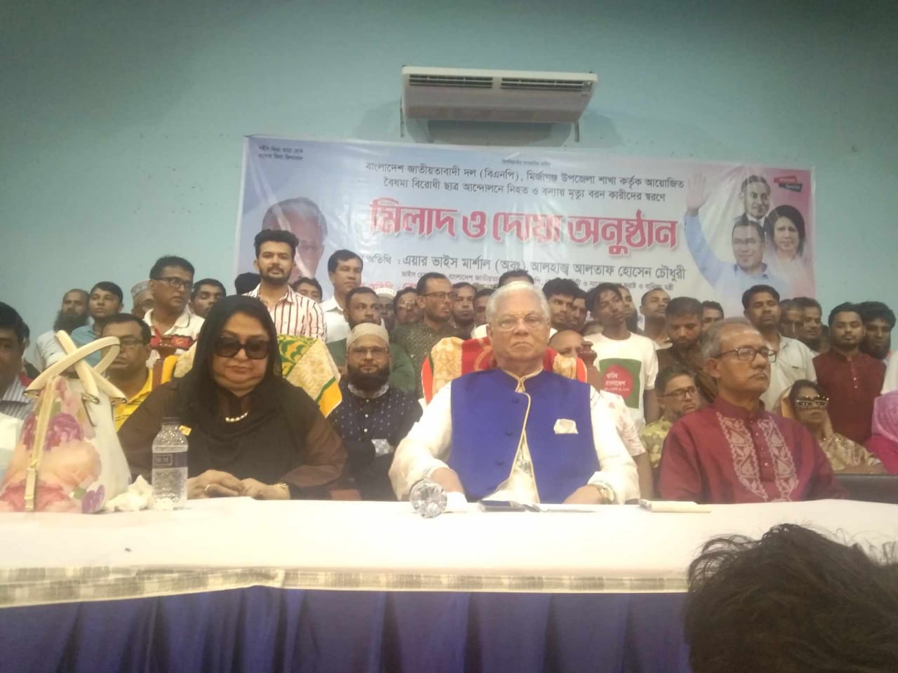 বিএনপির মধ্যে লুকিয়ে থাকা মুনাফিক ও আ’লীগের দালালদের চিহ্নিত করতে হবে। —–এয়ার ভাইস মার্শাল (অব.) আলতাফ হোসেন চৌধুরী