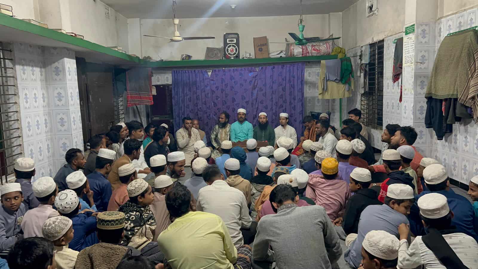 তারেক রহমানের ৬১তম জন্মদিনে সোনারগাঁ ছাত্রদলের দোয়া মাহফিল