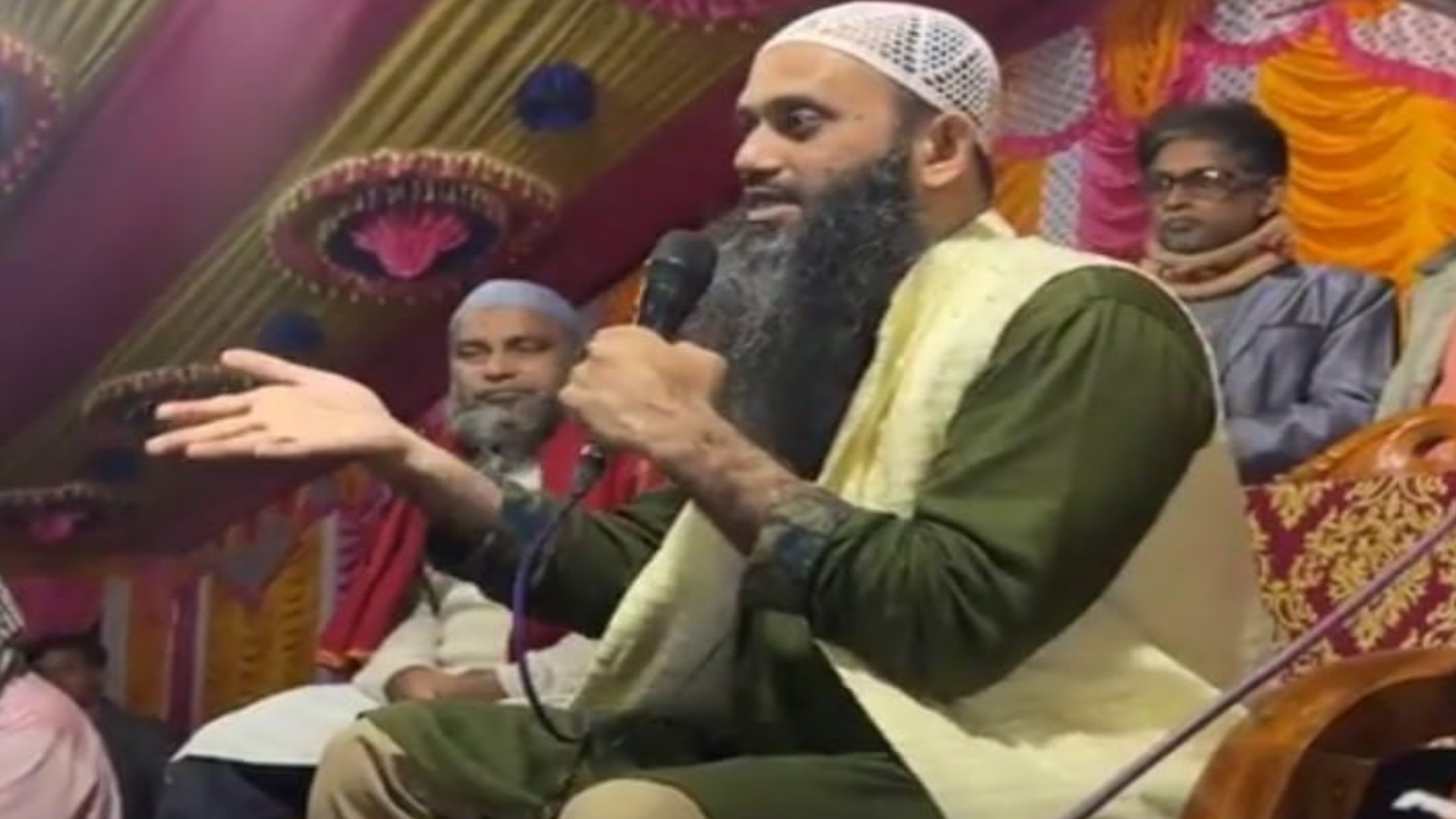 বেউরগ্রামে ইসলামী জলসায় মোহাম্মদ শামীম কায়সার লিংকনের বক্তব্য