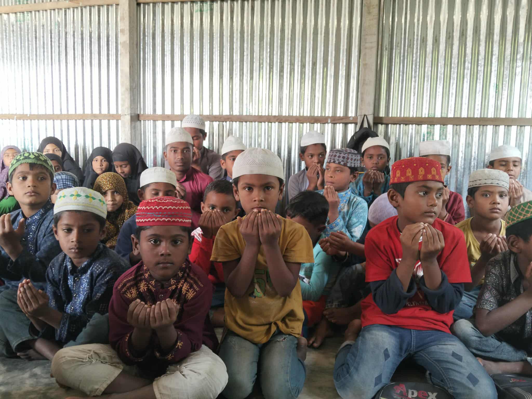 ভেলামারী নুরানী ও হাফিজিয়া মাদ্রাসা উদ্যোগে বেগম খালেদা জিয়ার জন্য দোয়া মাহফিল। ‎