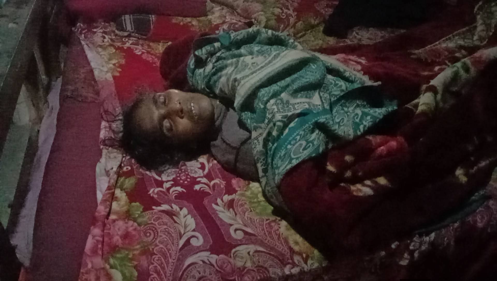 গোবিন্দগঞ্জে গৃহবধূর ঝুলন্ত মরদেহ উদ্ধার, স্বামীর বিরুদ্ধে হত্যার অভিযোগ।